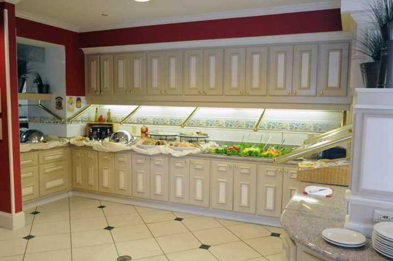 Hilton Garden Atlanta Northpoint Hotel 3*